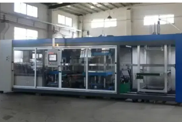 twin sheet thermoforming